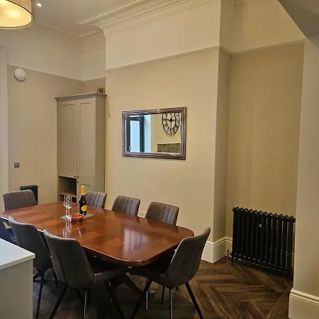 Centre Brilliant Georgian Townhouse * Carlisle